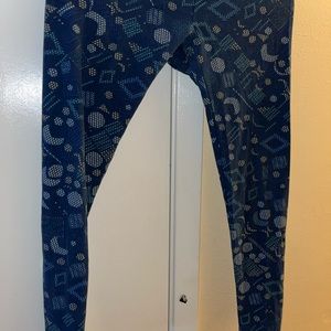 Blue patterned buttery soft patterned leggings one size LuLaRoe
